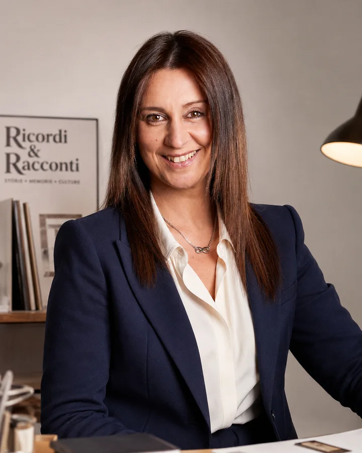 Elisa Neri, segreteria e abbonamenti